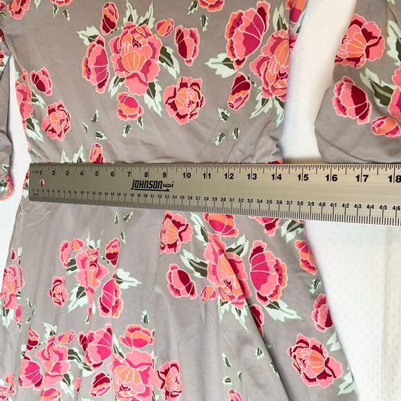 Matilda Jane Women Dress size M Floral Pink & Gray 3/4 Sleeve Knee Length A-line - Picture 4 of 9